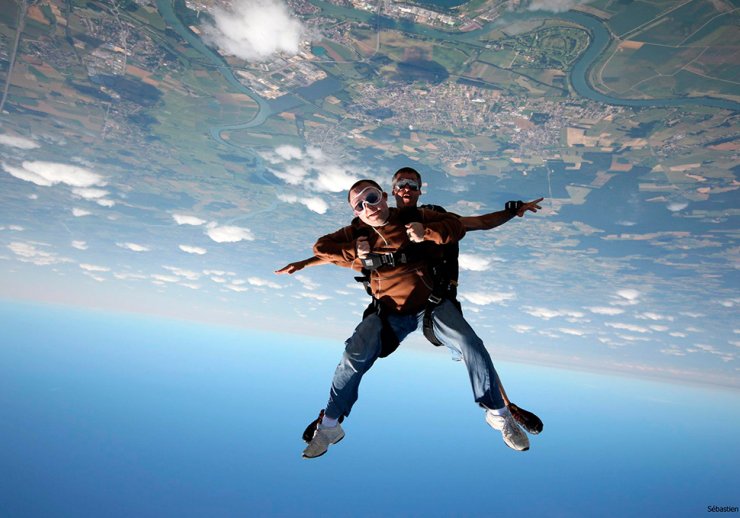 Découvrez le passe semaine pour sauter en parachute la semaine avec Para71