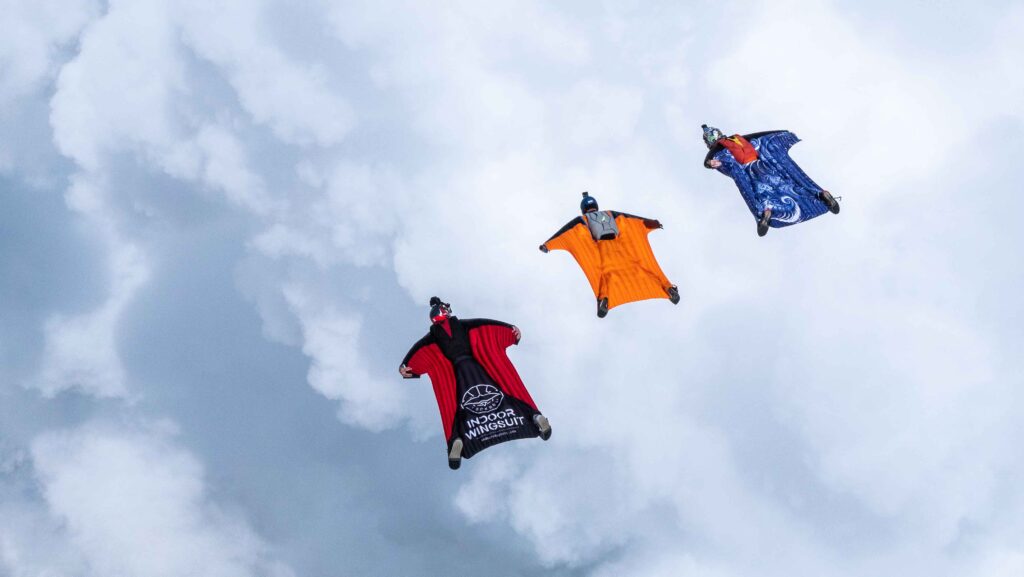 Parachutisme et wingsuit réunis pour la saison 2024