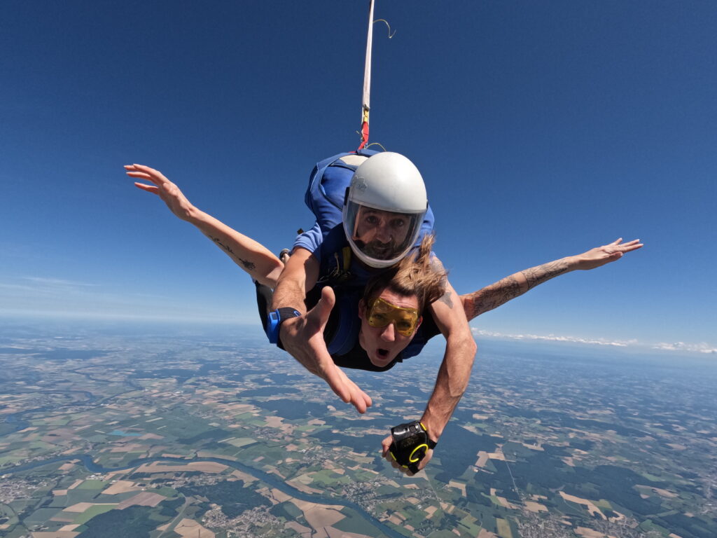 saut en parachute tandem - choisir une école de parachutisme